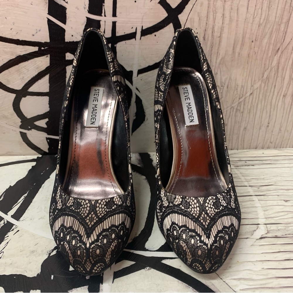 Steve Madden Onnyx Lace Pumps - Picture 2 of 4